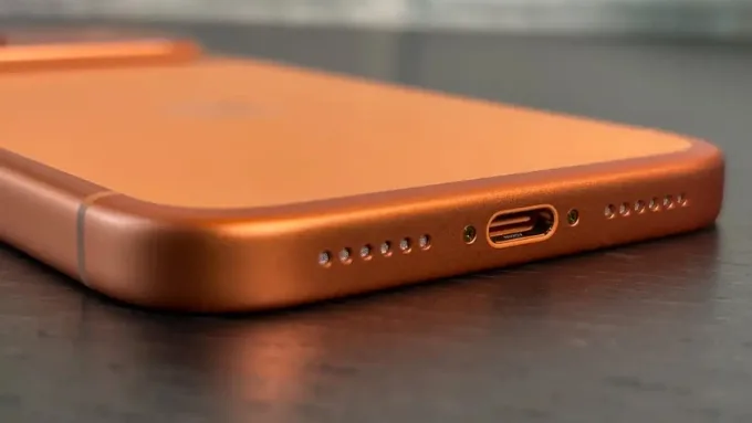 Sạc là điểm nhấn khi so sánh Xiaomi 17 Ultra và iPhone 17 Pro Max