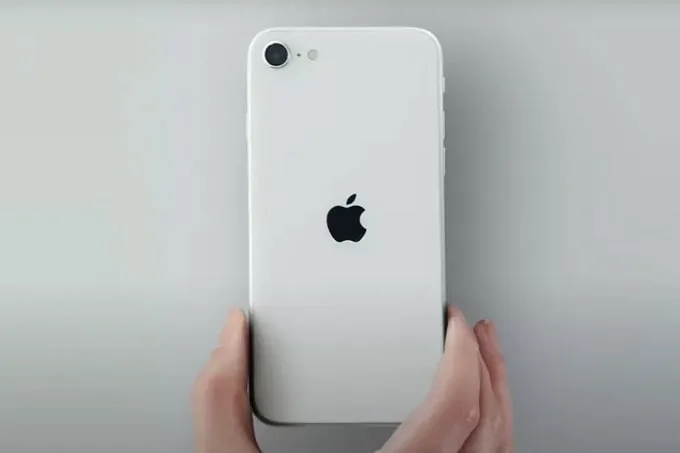 iPhone SE 2020 sở hữu cụm camera đơn nhưng chất lượng