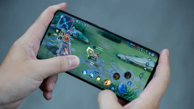 Về hiệu năng, Vivo V60 5G được trang bị vi xử lý Snapdragon 7 Gen 4