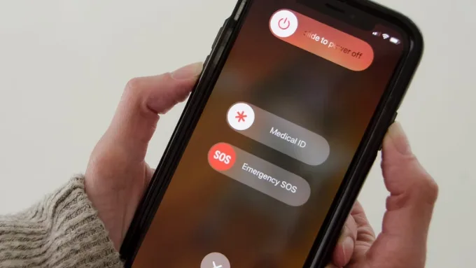 Khởi động lại điện thoại iPhone