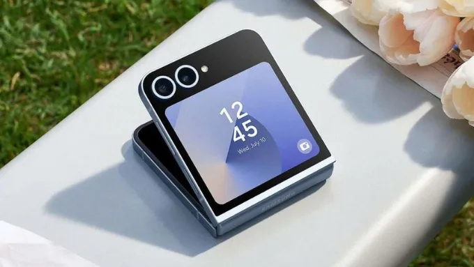Samsung sử dụng khung nhôm cao cấp Armor Aluminum, kết hợp với kính Gorilla Glass Armor ở thế hệ mới