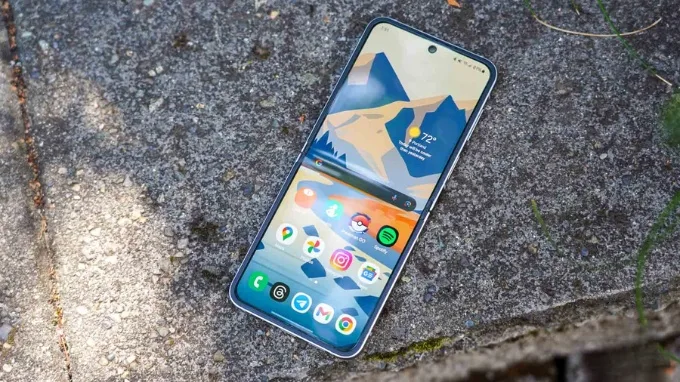 Samsung Galaxy Z Flip 7