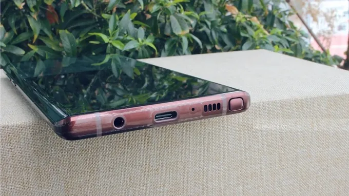 Cổng USB Type C trên Galaxy Note 9