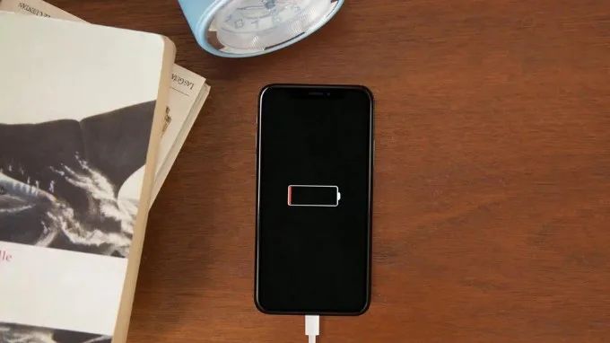 Những dấu hiệu nhận biết pin iPhone bị chai