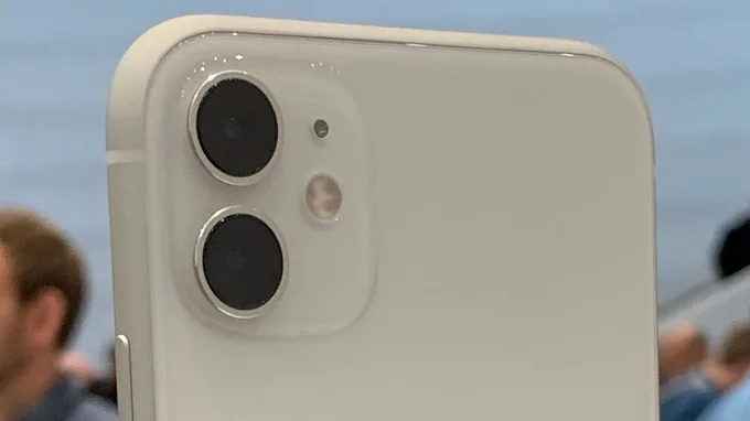 iPhone 11 có phần mềm tốt hơn