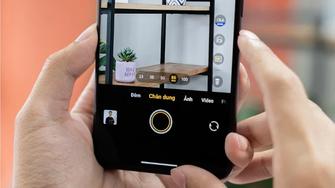 Việc bổ sung ống kính tele không chỉ cải thiện khả năng zoom