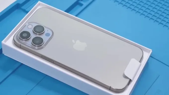 iPhone 15 Pro Max hàng nhái có giá bán rẻ bất thường