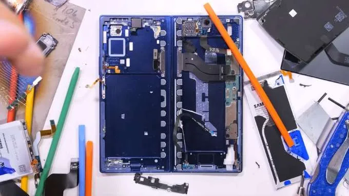 Thiết kế tản nhiệt của Galaxy Z Fold 7 cần được cải thiện hơn