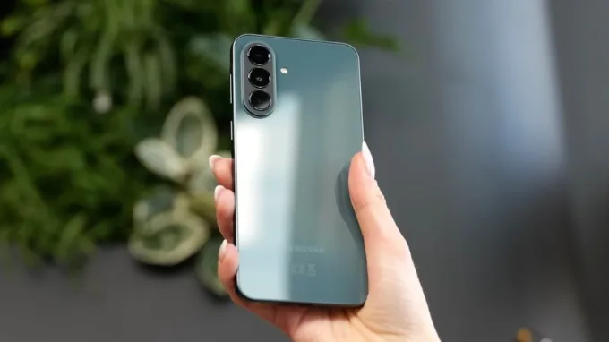 Galaxy A37 5G màu Xanh Lục Bảo (Awesome Graygreen)