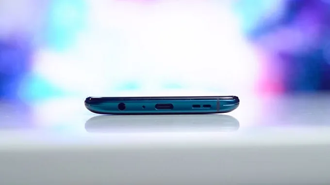 Oppo Reno có sạc nhanh VOOC 3.0 độc quyền