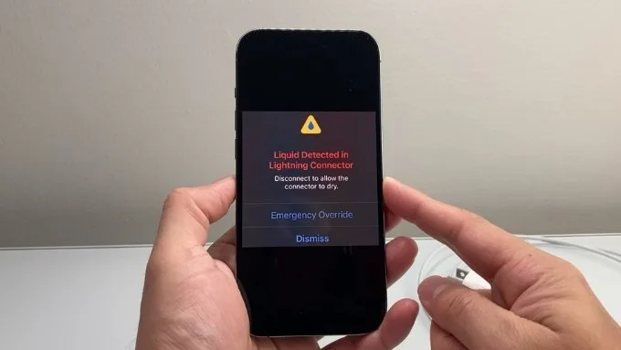 Sử dụng “Emergency Override” khi thật sự cần thiết