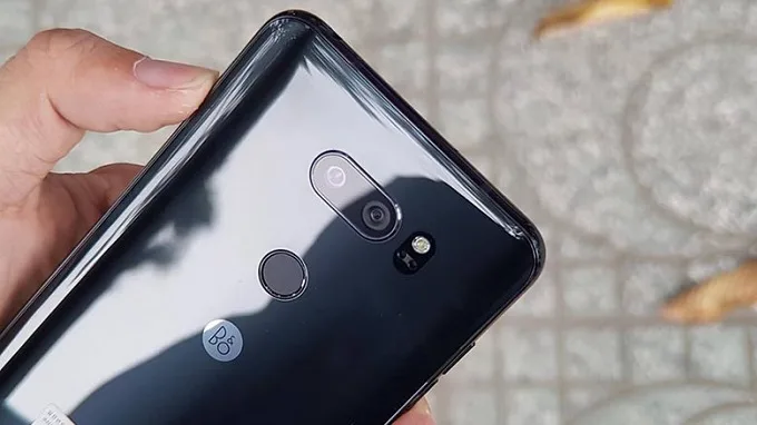 danh-gia-lg-v30-plus-camera-xtmobile