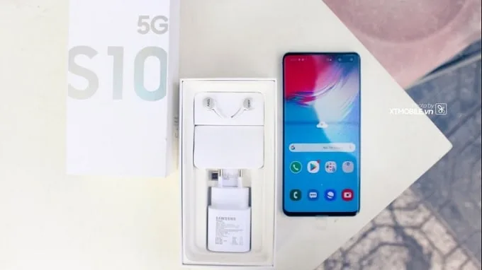 Màn hình hiển thị rộng rãi trên S10 5G