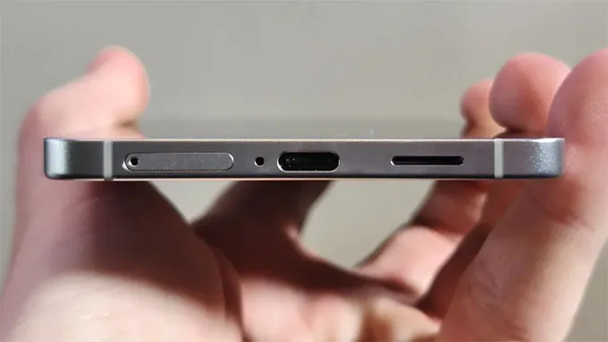 Galaxy S25 Edge đi kèm với pin dung lượng 3.900 mAh