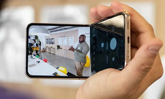 Galaxy Z Flip 5 sẽ có thời lượng pin và chất lượng camera được cải tiến vượt bậc