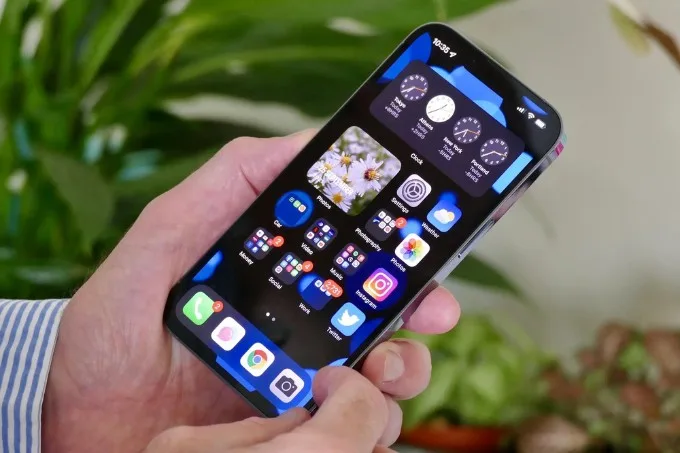 Đánh giá màn hình iPhone 13 Pro