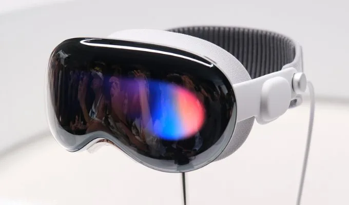Apple Vision Pro có thiết kế hiện đại nhưng vẫn rất thoải mái khi đeo