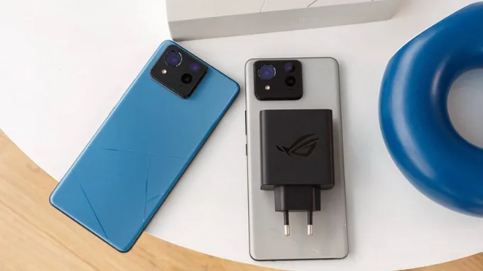 Zenfone 11 Ultra có công suất sạc nhanh hơn
