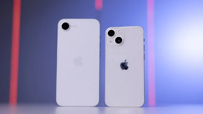 So sánh iPhone 16e và iPhone 13 mini về thiết kế và kích thước