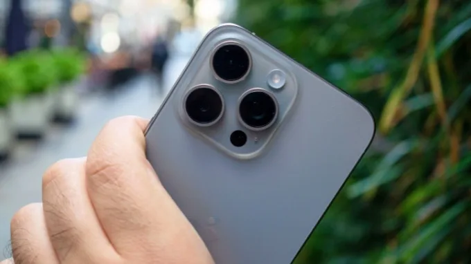 iPhone 15 Pro Max sở hữu cụm 3 camera chất lượng
