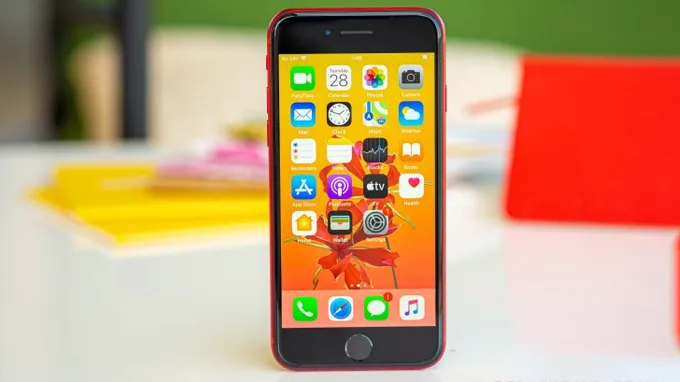 thời lượng pin iPhone SE 2020 chỉ đạt 4-5 giờ khi on screen