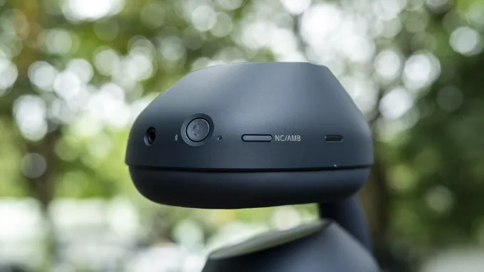 Các nút điều khiển cũng được tinh chỉnh để dễ thao tác hơn