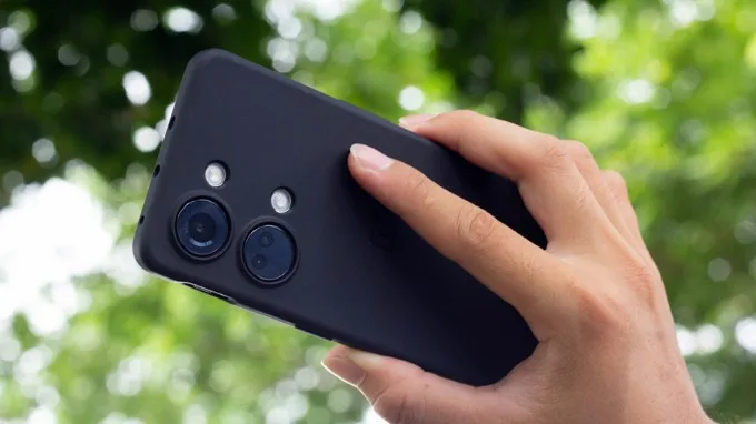 OnePlus Ace 2V
