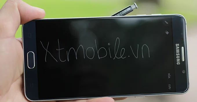 5-ly-do-nen-mua-galaxy-note-5-thay-vi-note-fe11