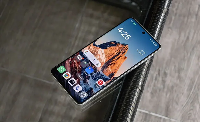 điện thoại Oppo Find X8 Pro được trang bị màn hình LTPO AMOLED 6,78 inch