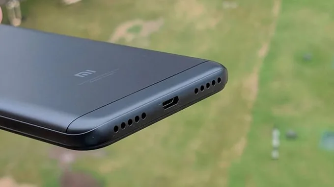 Xiaomi Redmi 6 Pro 4GB/32GB mới lựa chọn cổng Micro USB