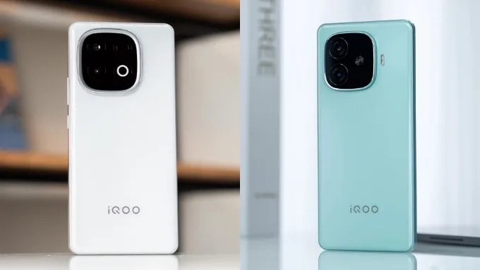 So sánh iQOO Z10 Turbo vs iQOO Z9 Turbo về thiết kế