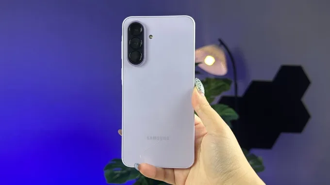 Galaxy A37 5G màu Tím ngọc thạch (Awesome Lavender)