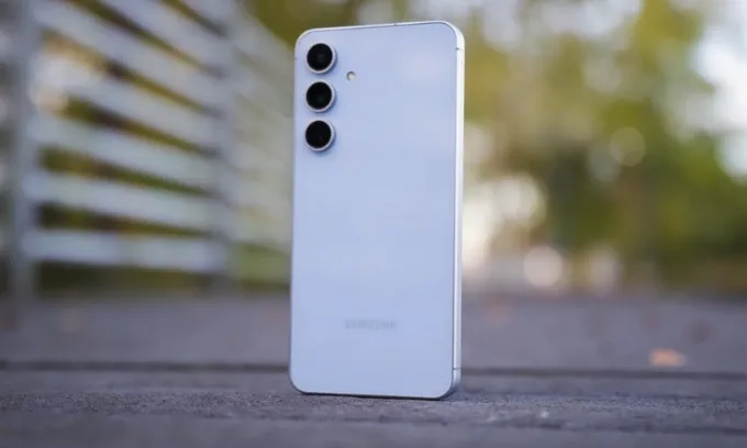 Hệ thống camera Samsung Galaxy S25 FE chụp đẹp hơn nhờ Galaxy AI
