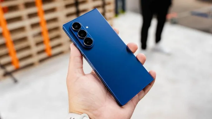 Cụm camera Galaxy Z Fold 7