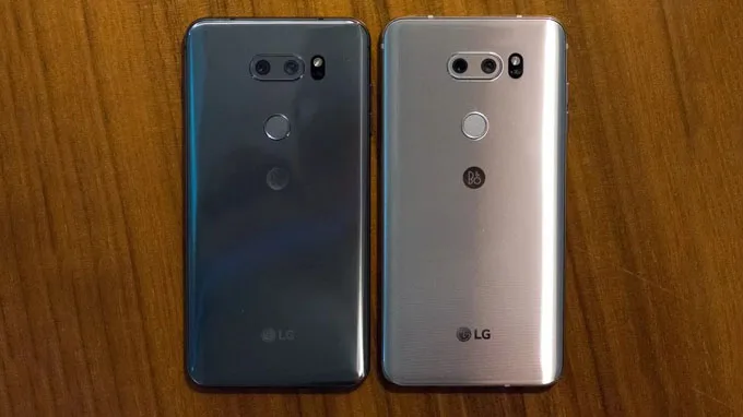 LGV30S_ThinQ_1