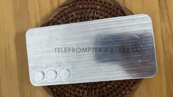 Samsung Galaxy S24 FE xuất hiện lộ diện bản “dummy” với thiết kế phần viền màn hình giống điện thoại tầm trung năm 2020!