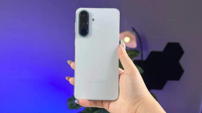 Galaxy A57 5G màu Xanh Băng