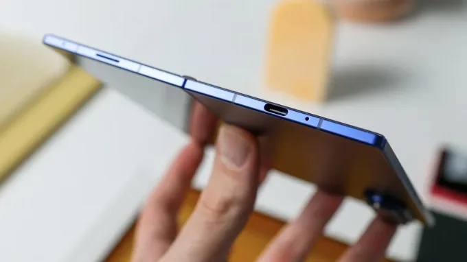 Samsung Galaxy Z Fold 7 hỗ trợ sạc nhanh 25W