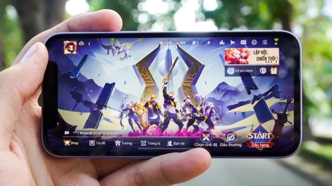 Chơi Liên quân Mobile trên iPhone 12 Mini