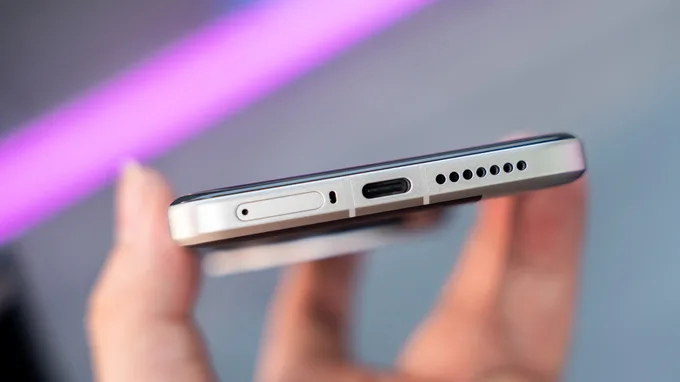 Xiaomi 15 Ultra 512GB có thời lượng pin tốt