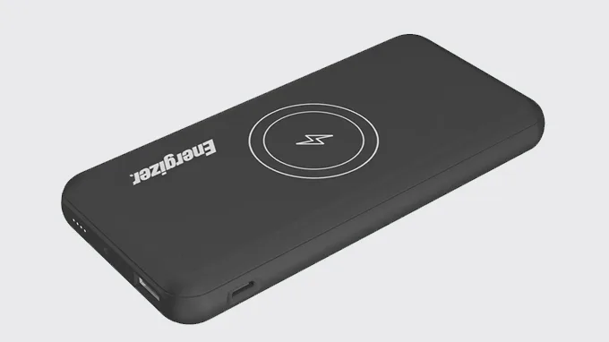Pin có dung lượng lên đến 10.000mAh cùng công nghệ sạc nhanh đạt chuẩn Qi