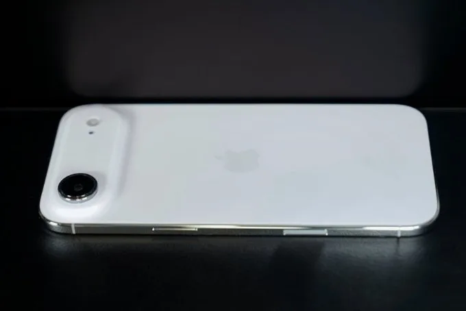 Đánh giá tình trạng iPhone Air cũ 512GB