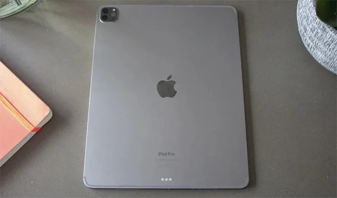 iPad Pro 2022 M2 12.9inch 128GB Wifi không có nhiều khác biệt so với thế hệ tiền nhiệm