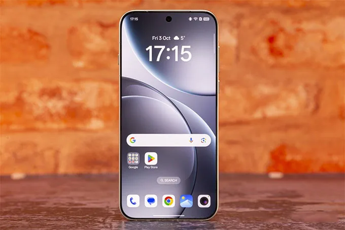 Điện thoại Oppo Find X9 Pro được trang bị màn hình phẳng hoàn toàn