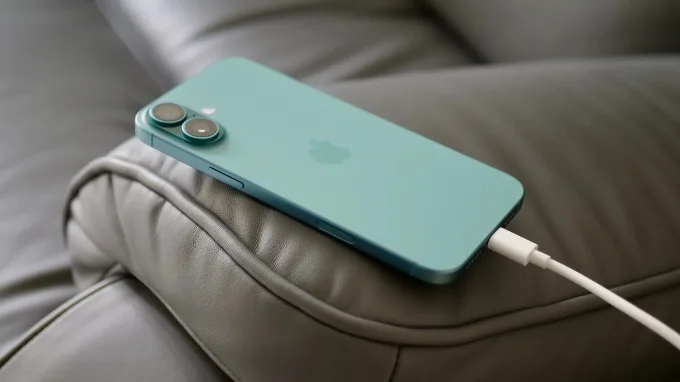 Thời lượng pin iPhone 16 Plus dài hơn bao giờ hết