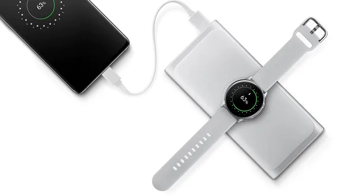 Pin sạc dự phòng kiêm sạc không dây Samsung có thể sạc cùng lúc cho nhiều thiết bị
