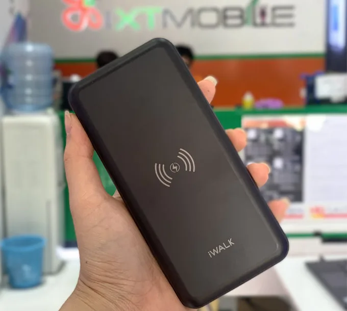 Mua pin dự phòng iWalk Chic 10000mAh giá tốt tại XTmobile, đảm bảo chất lượng