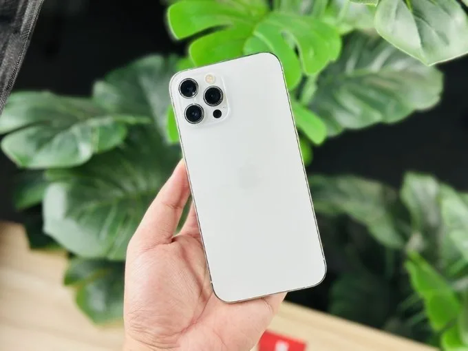 Thiết kế iPhone 12 Pro Max 256GB cũ 97%