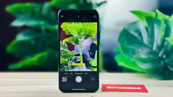 Hệ thống 3 camera 12MP trên iPhone 11 Pro 512GB cũ 97% bao gồm ống kính Ultra Wide, Wide và Telephoto