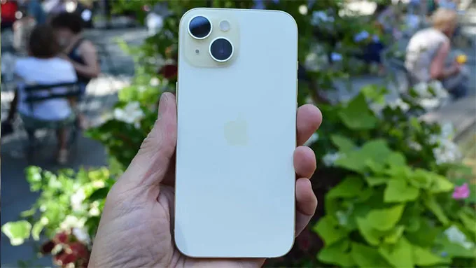 mua iPhone 15 512GB chính hãng giá rẻ bạn cũng sẽ nhận được nhiều tùy chọn màu sắc hấp dẫn